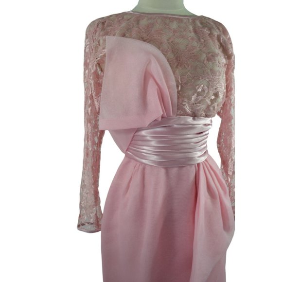 1980s Lace and Shimmery Sheer Pink Dress by Lilli Diamond - Picture 6 of 9